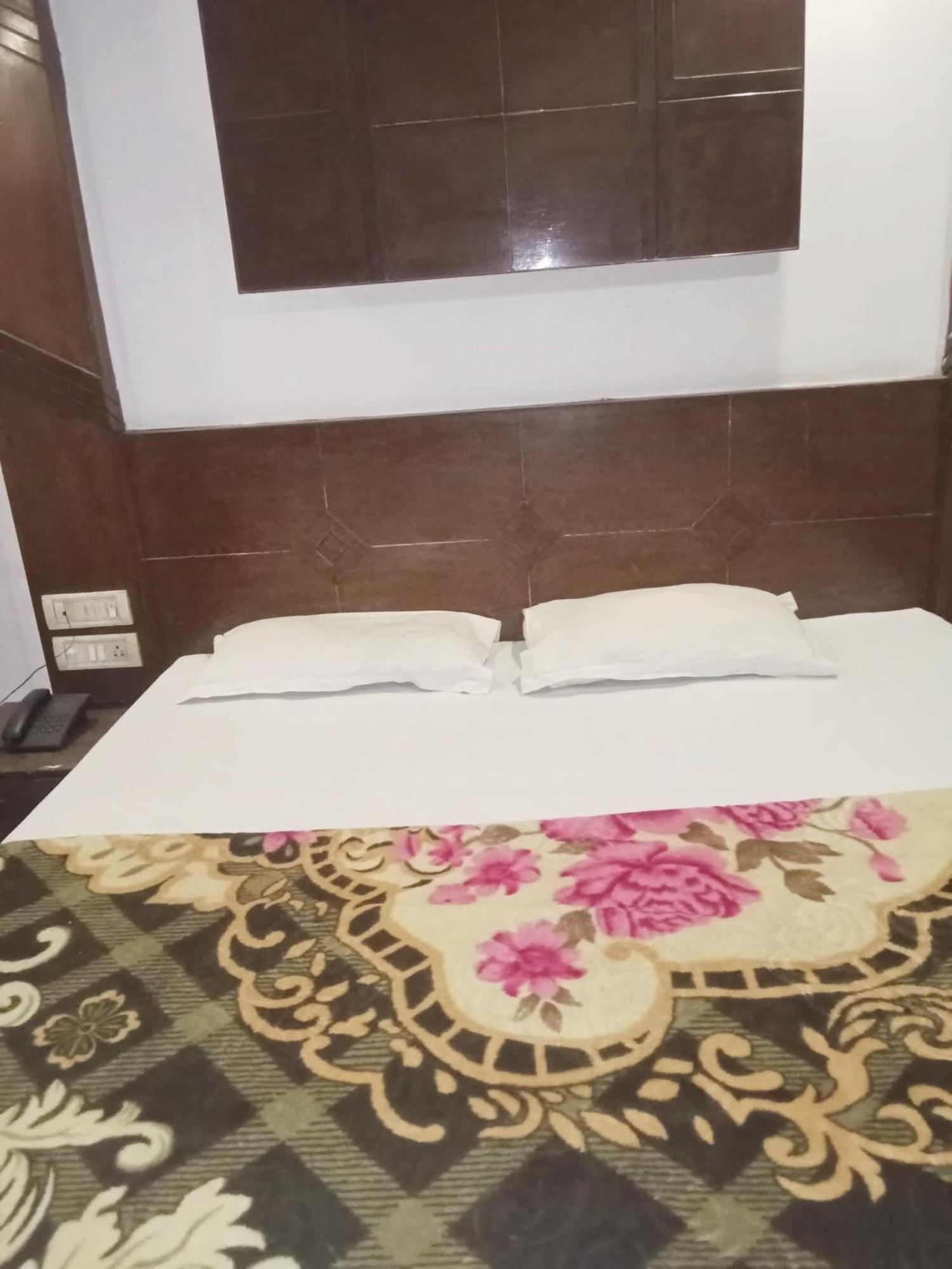 نيودلهي Hotel Odeon Continental المظهر الخارجي الصورة